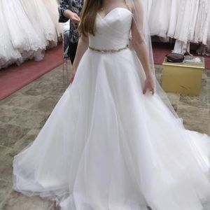 Ball Gown Wedding Dress- Ivory/Silver